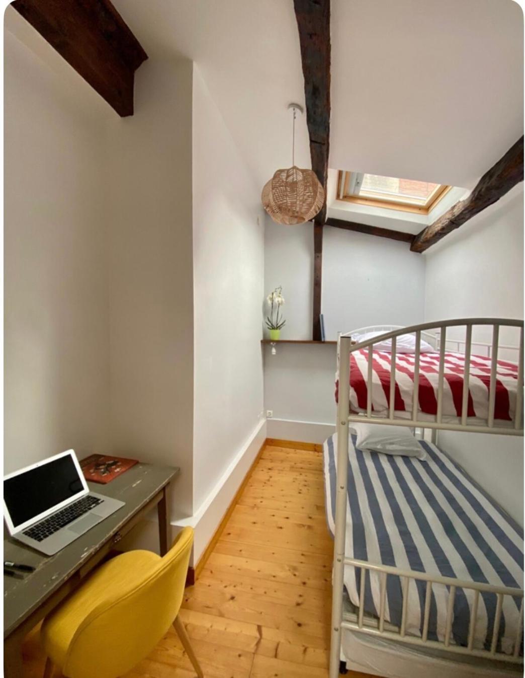 Appartement 3 Pieces Sur Le Vieux Port, Plein Centre 拉罗歇尔 外观 照片
